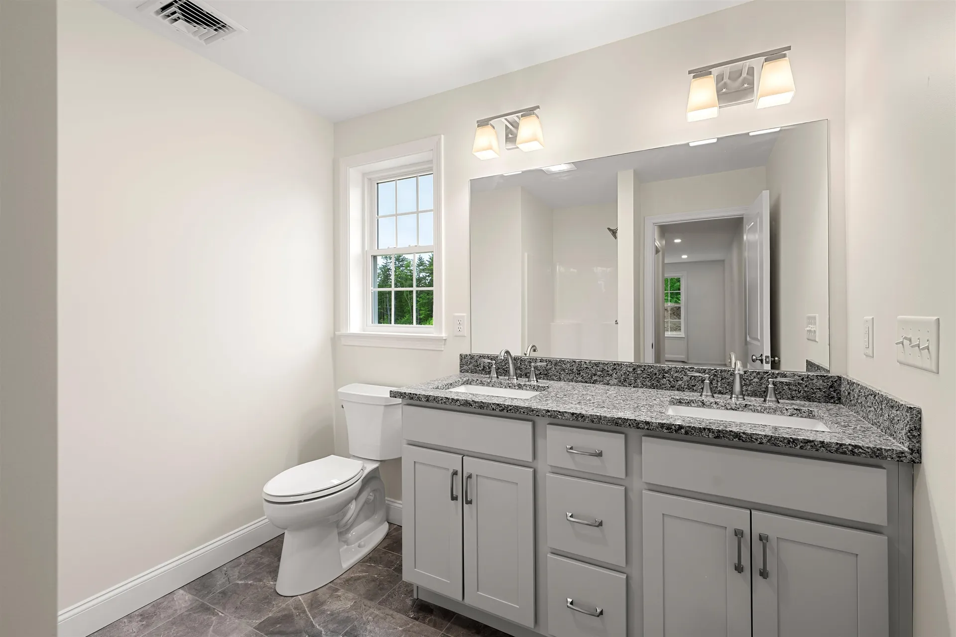 7B Violette Drive Epping NH 03042