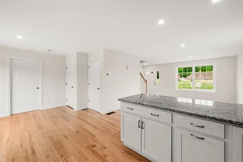 7B Violette Drive Epping NH 03042