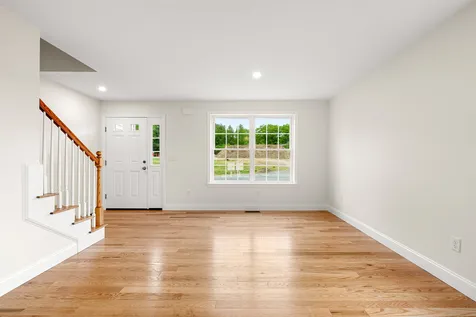 7B Violette Drive Epping NH 03042