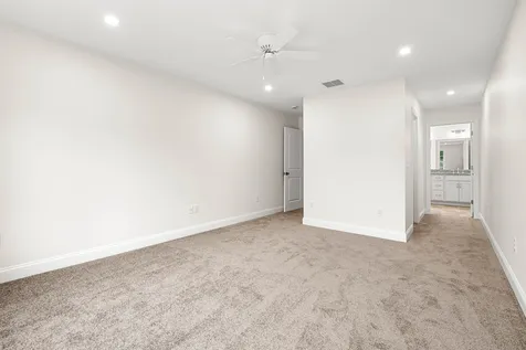 7B Violette Drive Epping NH 03042