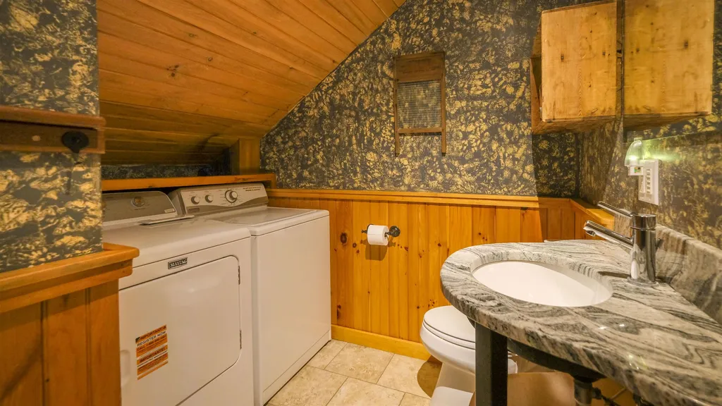 96 Paradise Lane Mount Holly VT 05758