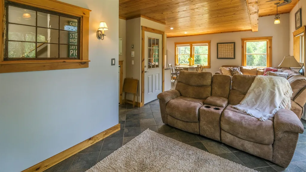 96 Paradise Lane Mount Holly VT 05758