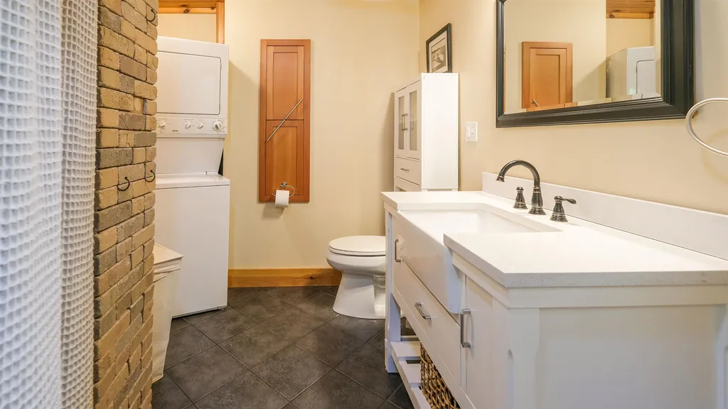 96 Paradise Lane Mount Holly VT 05758