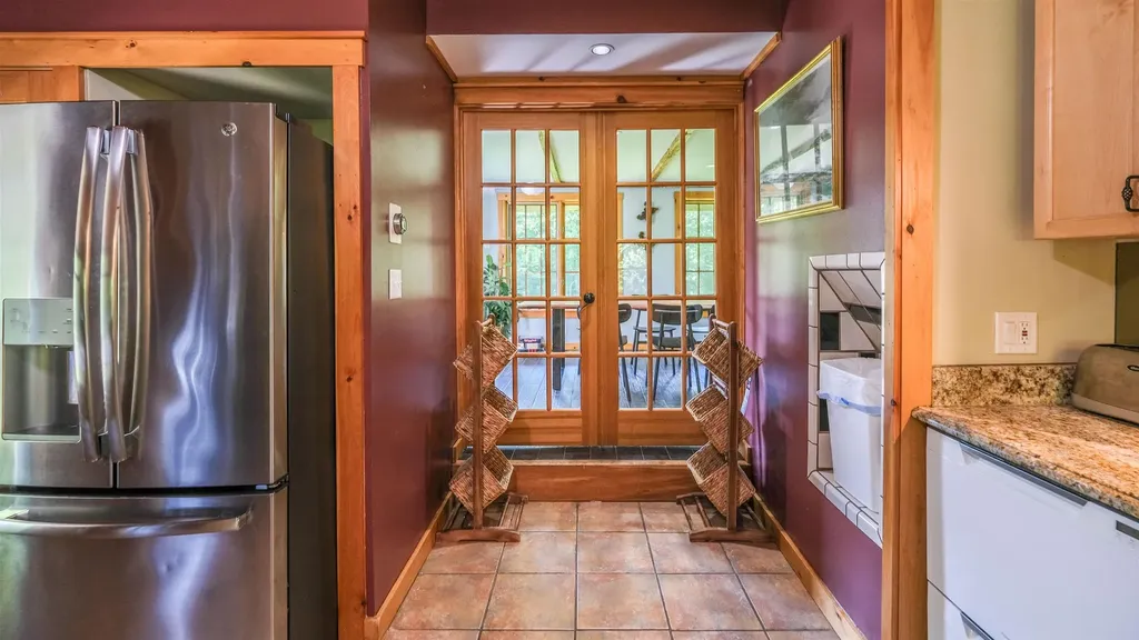 96 Paradise Lane Mount Holly VT 05758