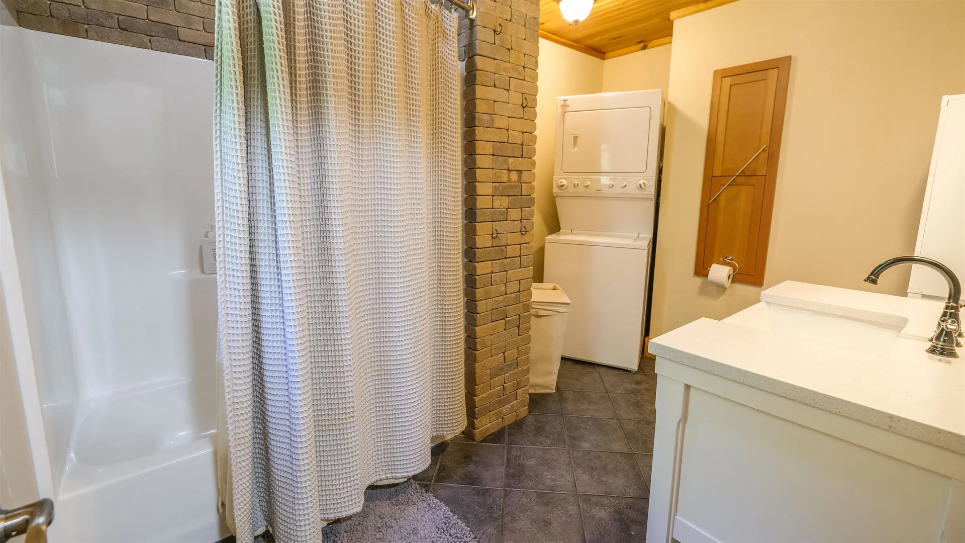 96 Paradise Lane Mount Holly VT 05758