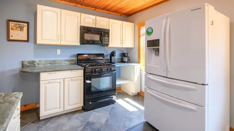 96 Paradise Lane Mount Holly VT 05758