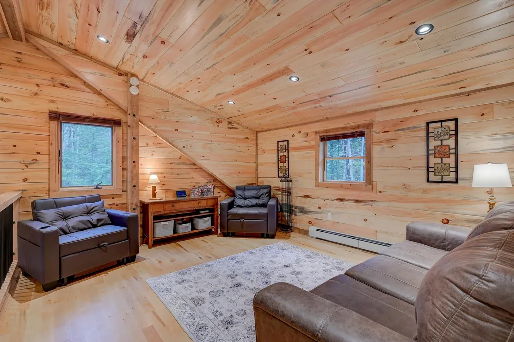 13 Thusis Road Madison NH 03849