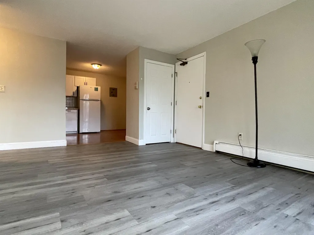 124 Mammoth Road Hooksett NH 03106