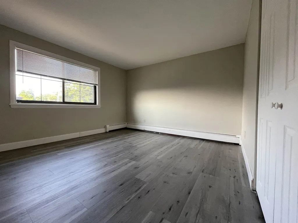 124 Mammoth Road Hooksett NH 03106