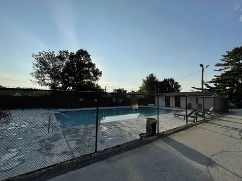 124 Mammoth Road Hooksett NH 03106