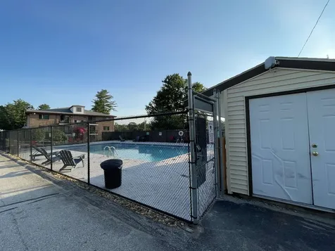 124 Mammoth Road Hooksett NH 03106