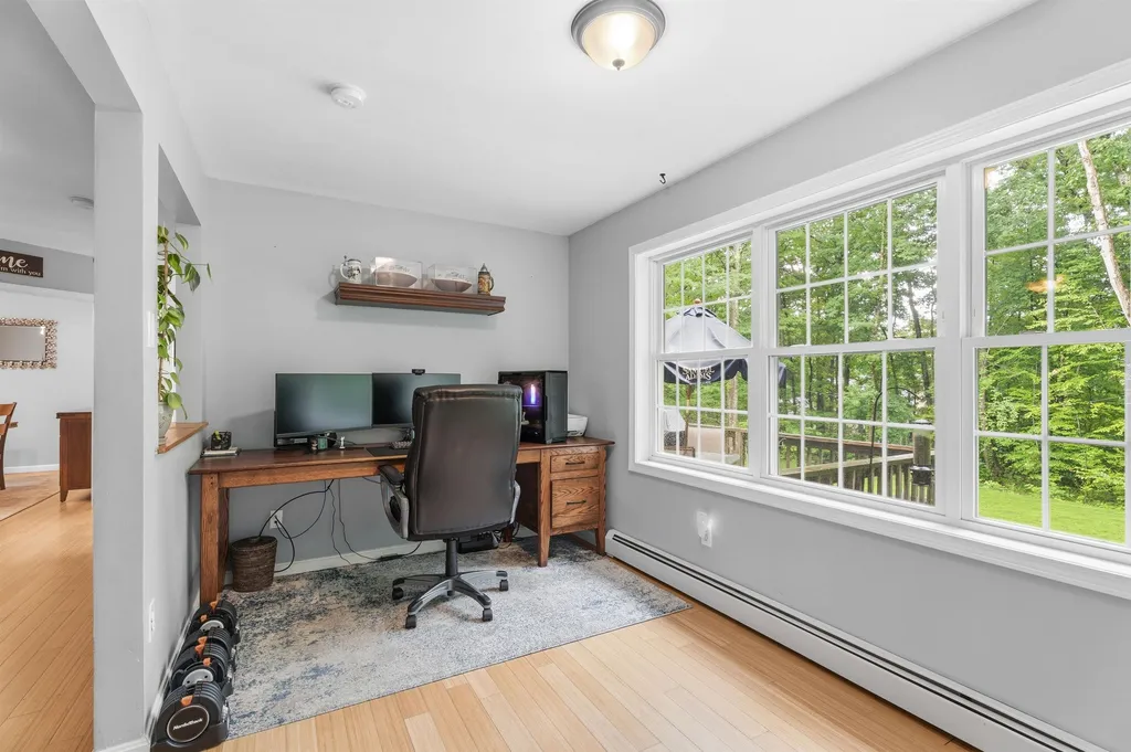 8 Tyler Drive Londonderry NH 03053