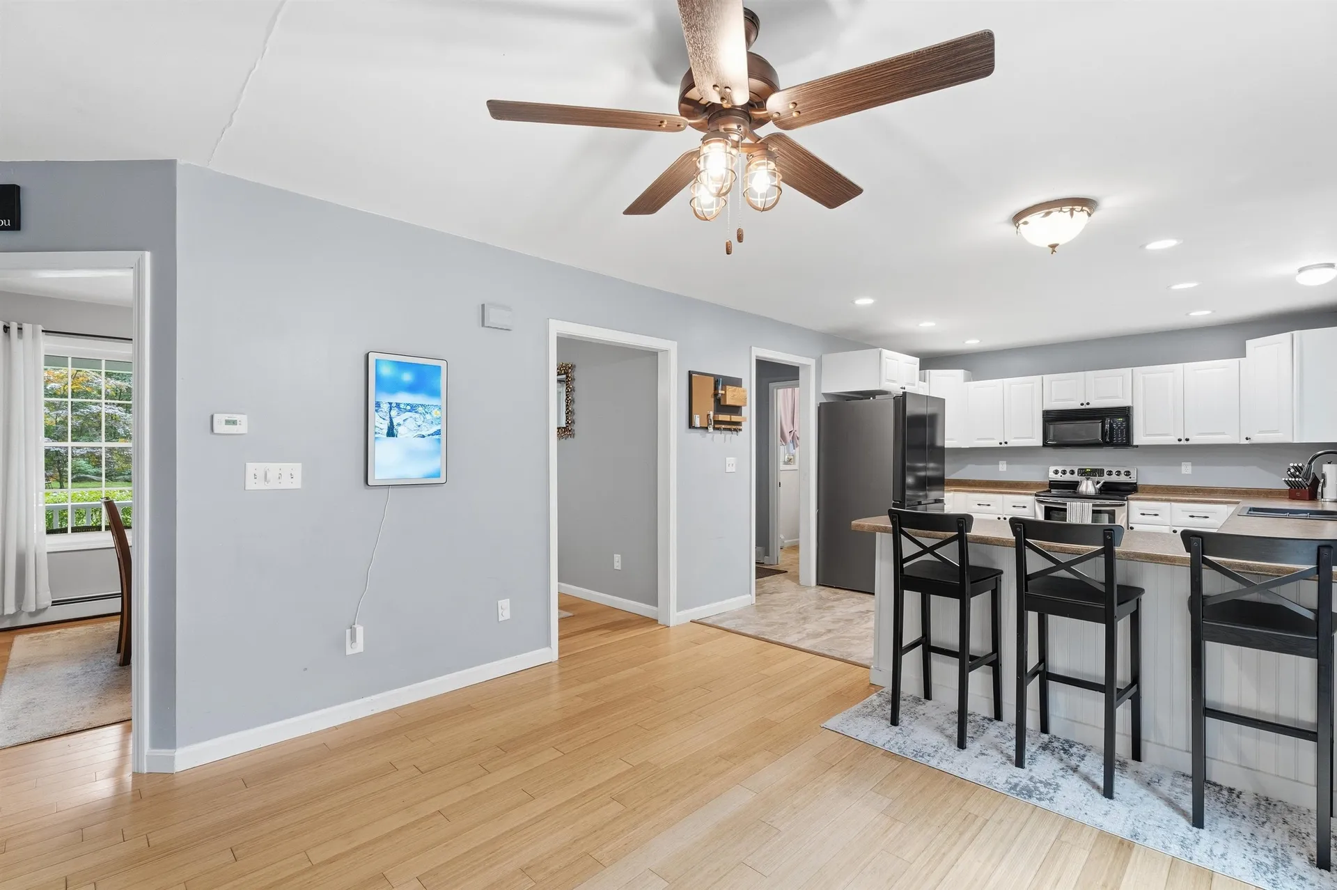 8 Tyler Drive Londonderry NH 03053