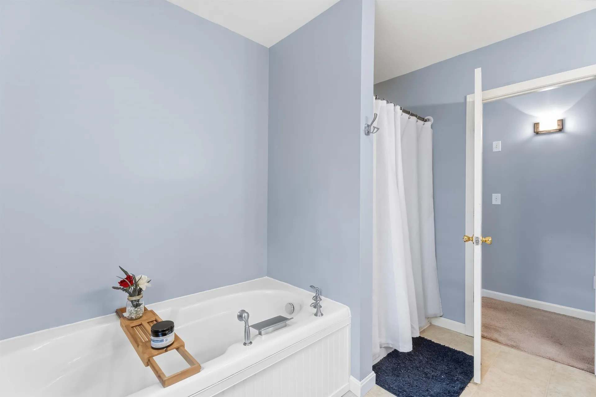 8 Tyler Drive Londonderry NH 03053