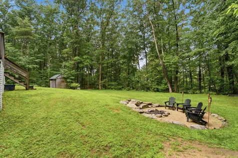 8 Tyler Drive Londonderry NH 03053