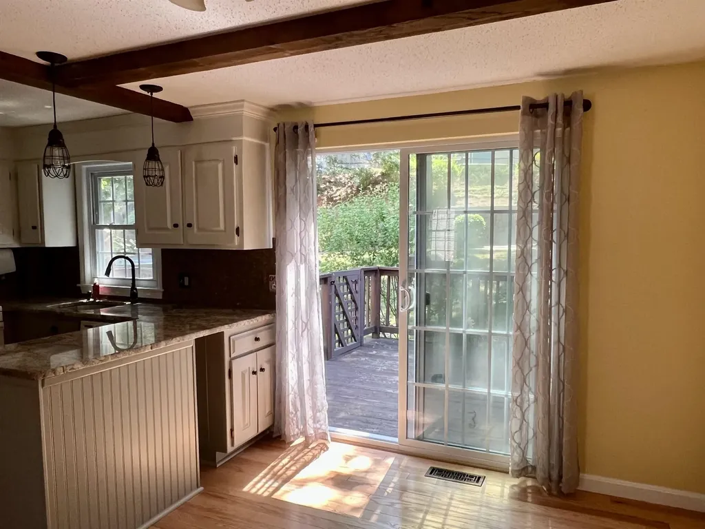 32 Cannongate Iii Road Nashua NH 03063