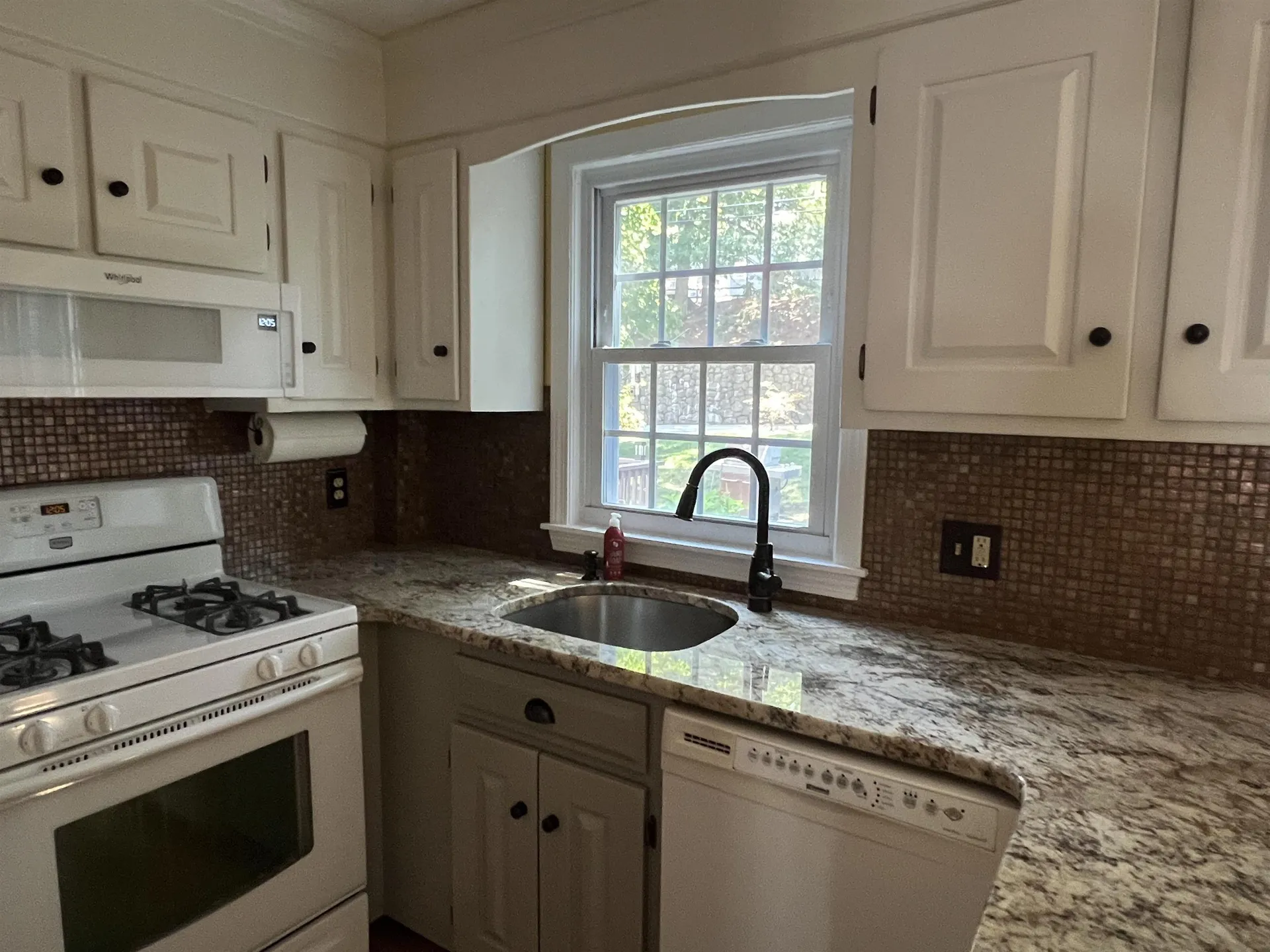 32 Cannongate Iii Road Nashua NH 03063