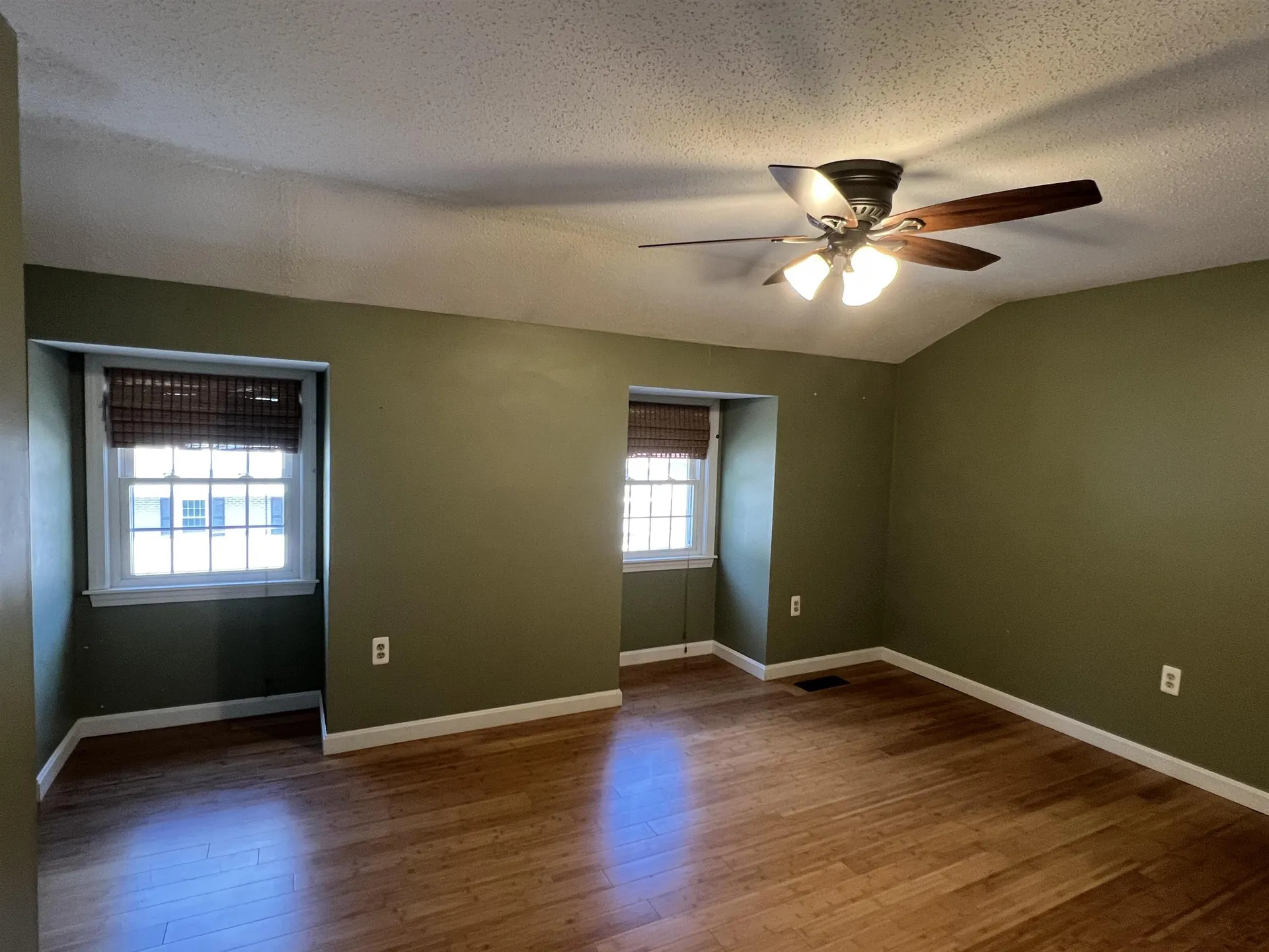 32 Cannongate Iii Road Nashua NH 03063