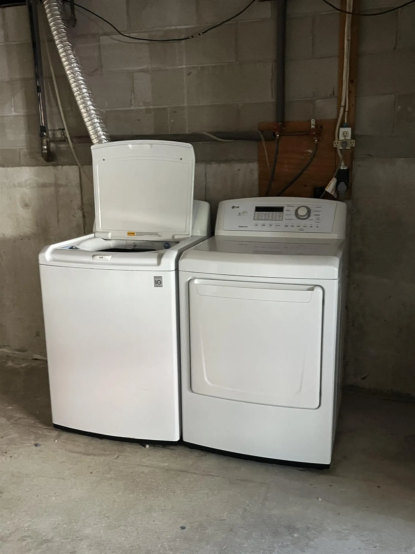 32 Cannongate Iii Road Nashua NH 03063