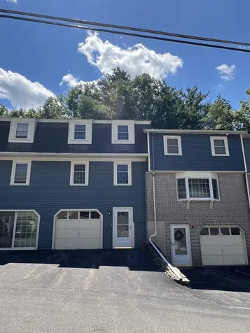 32 Cannongate Iii Road Nashua NH 03063