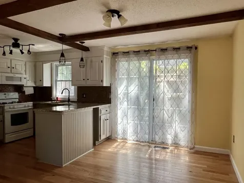 32 Cannongate Iii Road Nashua NH 03063