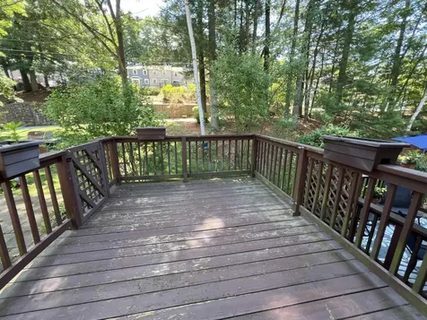 32 Cannongate Iii Road Nashua NH 03063