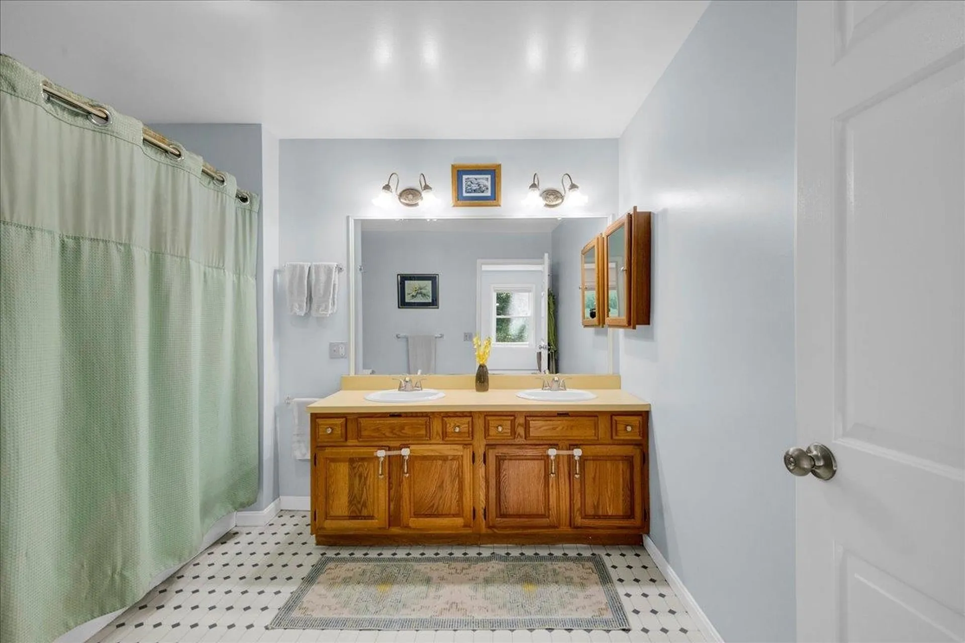 16 Clover Drive Essex VT 05452