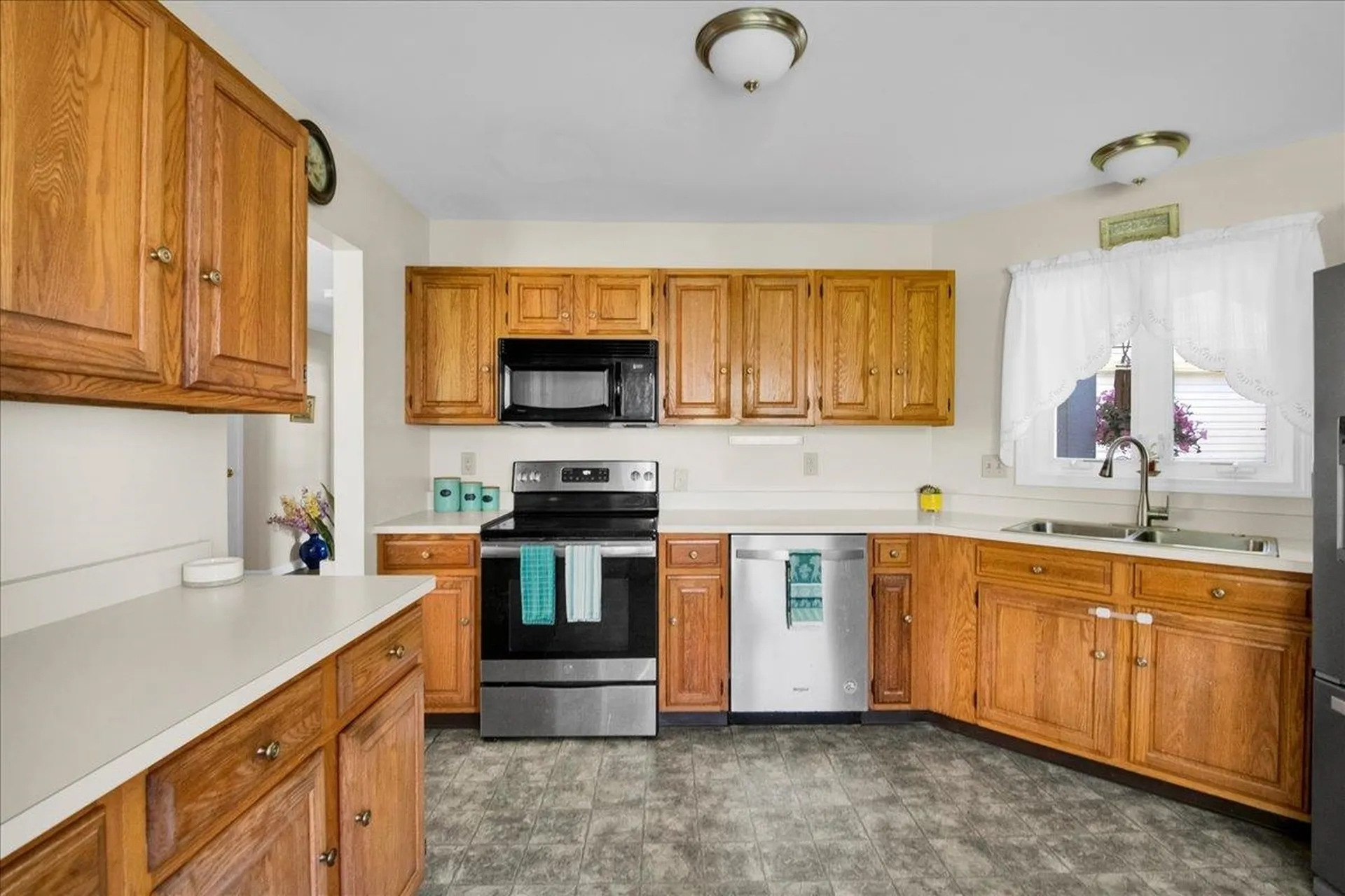 16 Clover Drive Essex VT 05452