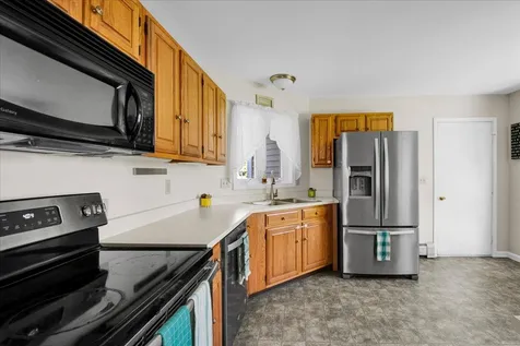 16 Clover Drive Essex VT 05452