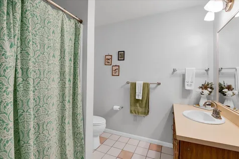16 Clover Drive Essex VT 05452