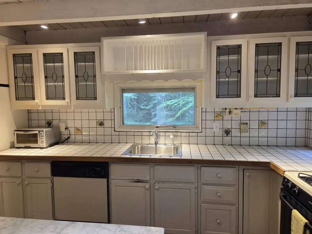 2 Tallwood Circle Londonderry VT 05148