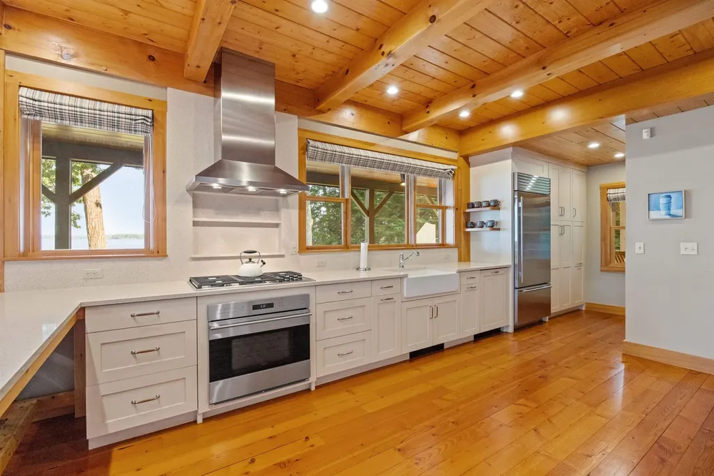 10 Edgewater Drive Moultonborough NH 03254