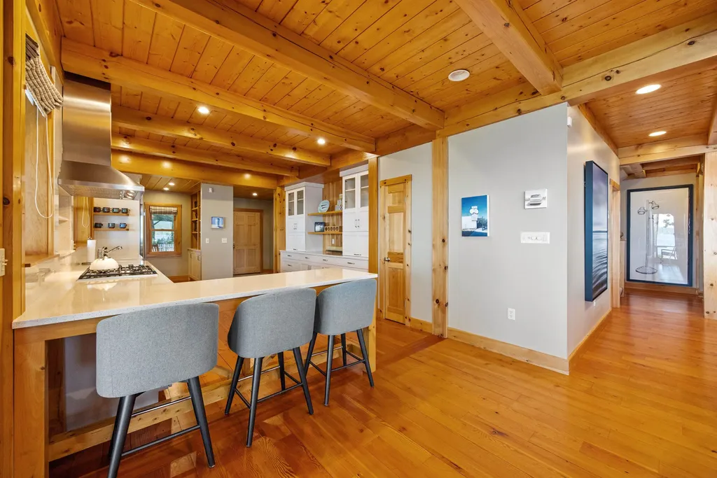 10 Edgewater Drive Moultonborough NH 03254
