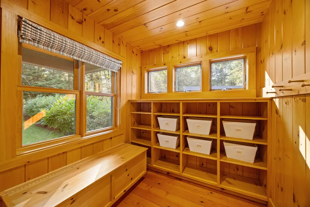 10 Edgewater Drive Moultonborough NH 03254