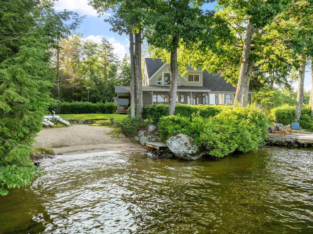 10 Edgewater Drive Moultonborough NH 03254