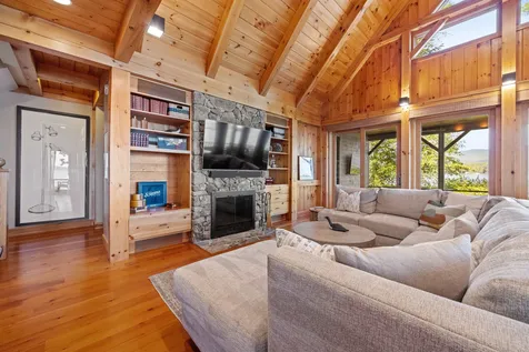 10 Edgewater Drive Moultonborough NH 03254