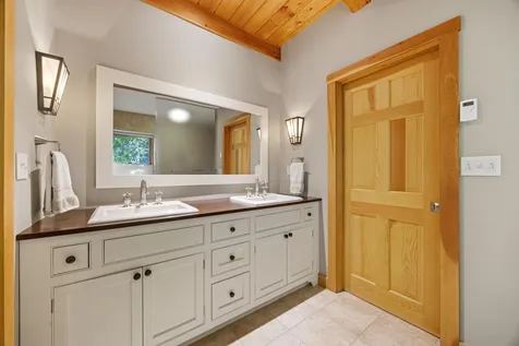 10 Edgewater Drive Moultonborough NH 03254