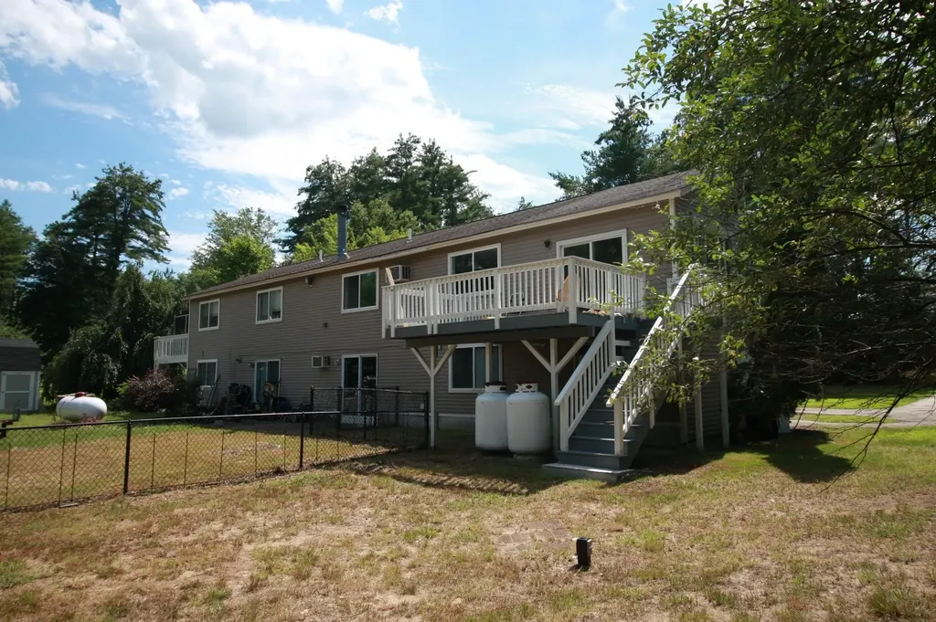 10 Sullivan Road Hudson NH 03051