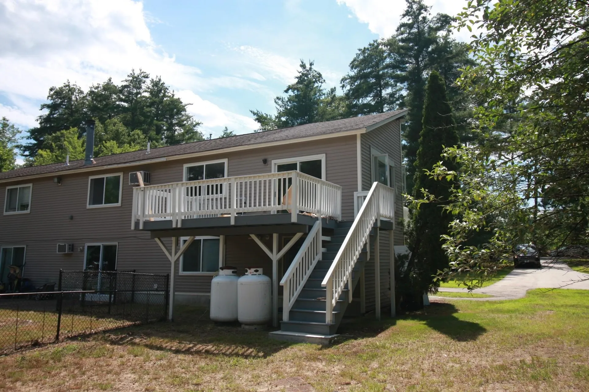 10 Sullivan Road Hudson NH 03051