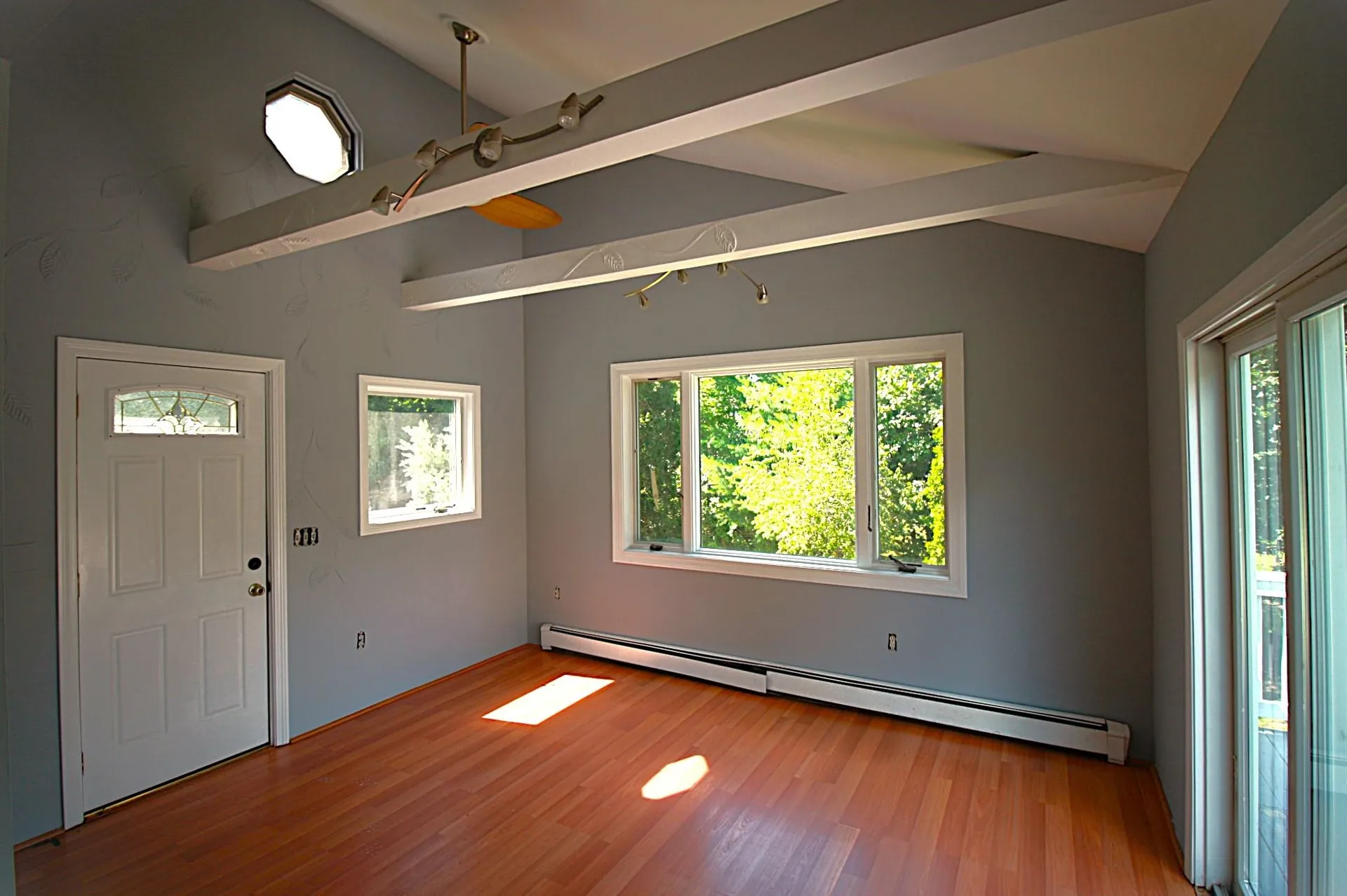 10 Sullivan Road Hudson NH 03051