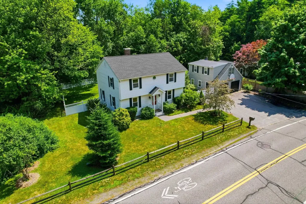 14 Hampton Falls Road Exeter NH 03833