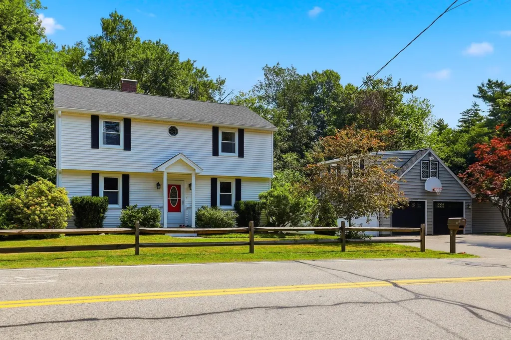 14 Hampton Falls Road Exeter NH 03833