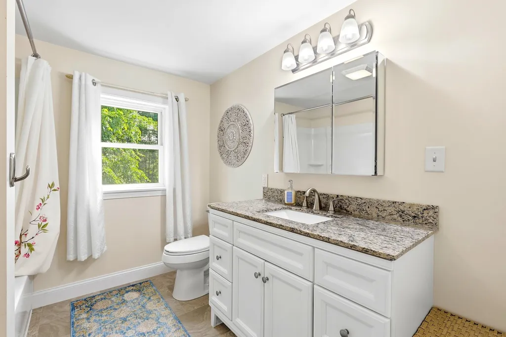 14 Hampton Falls Road Exeter NH 03833