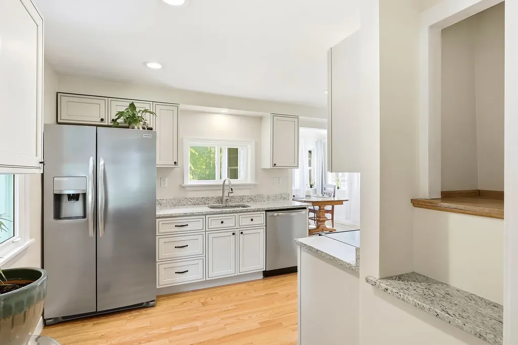 14 Hampton Falls Road Exeter NH 03833