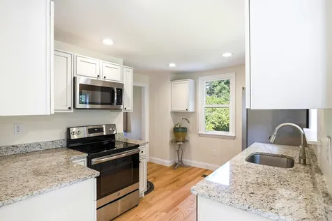 14 Hampton Falls Road Exeter NH 03833