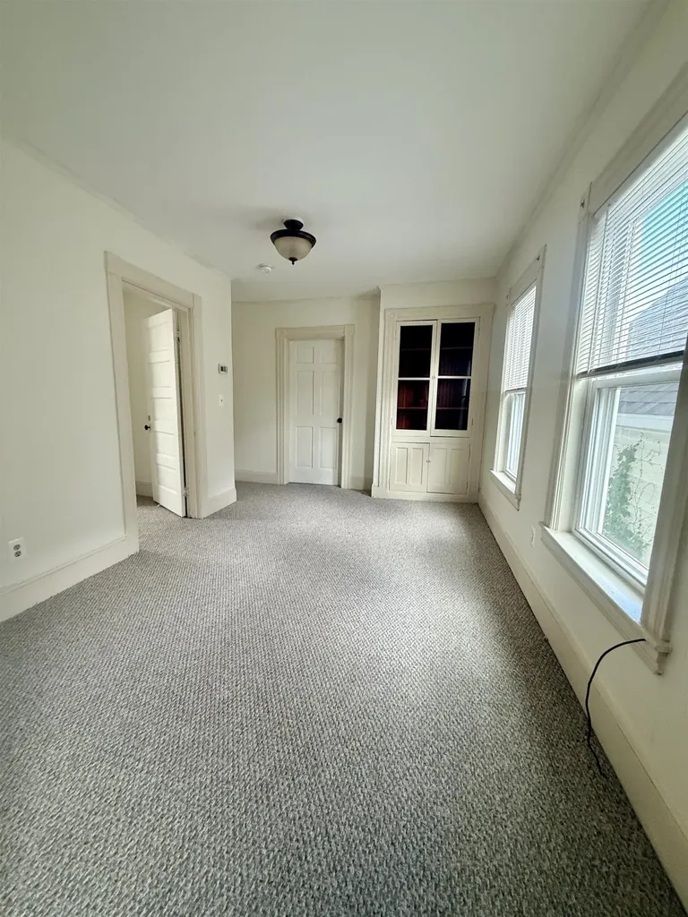 61 Laurel Street Manchester NH 30103