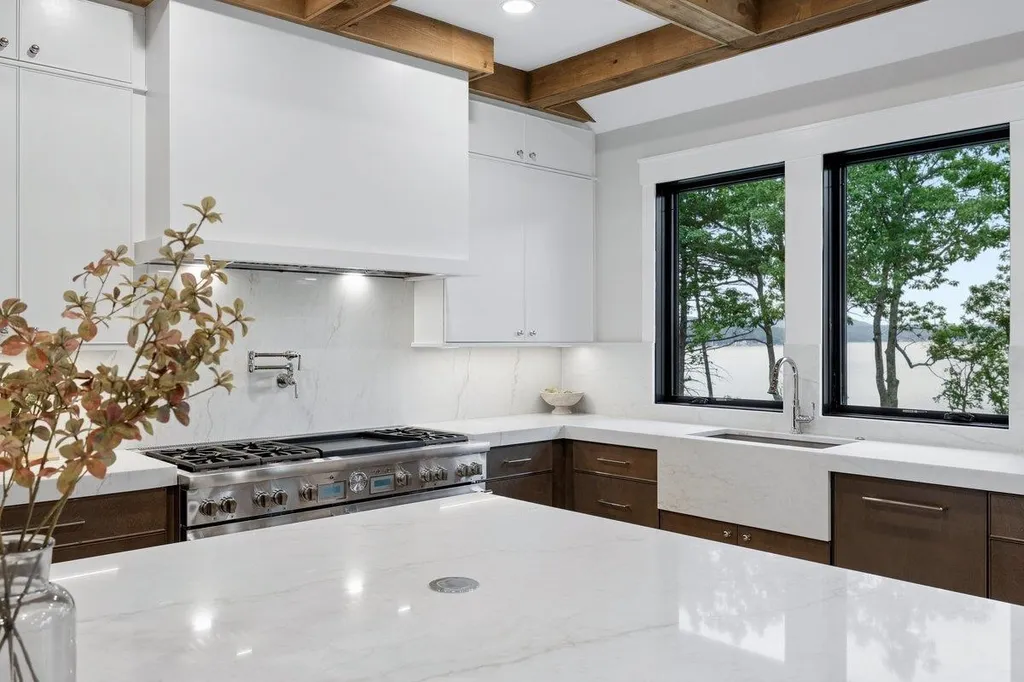 66 Knotty Way Belmont NH 03220