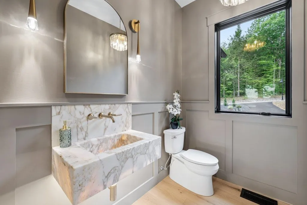 66 Knotty Way Belmont NH 03220