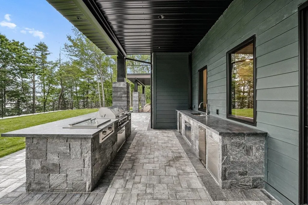 66 Knotty Way Belmont NH 03220