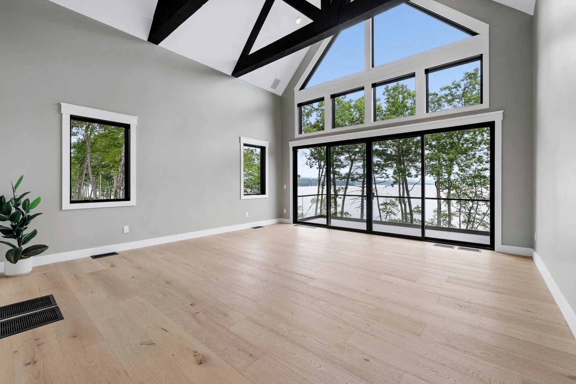 66 Knotty Way Belmont NH 03220